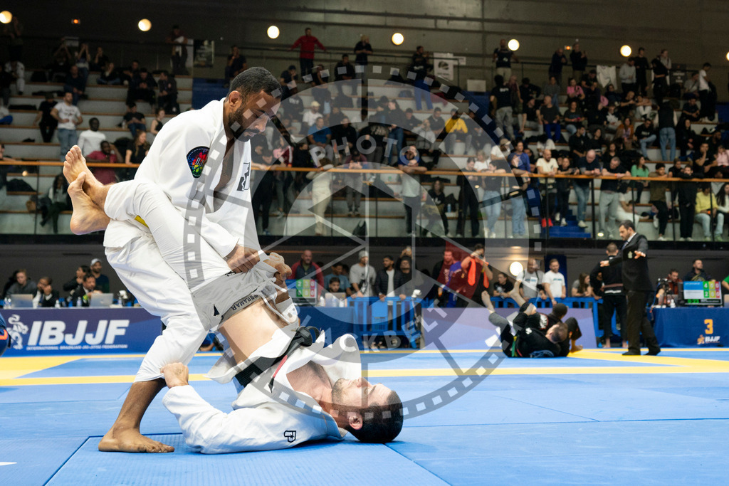 20240124PBB02753 | Fighters compete during the second day of the IBJJF European Championship in Paris, France, on January 24, 2024.