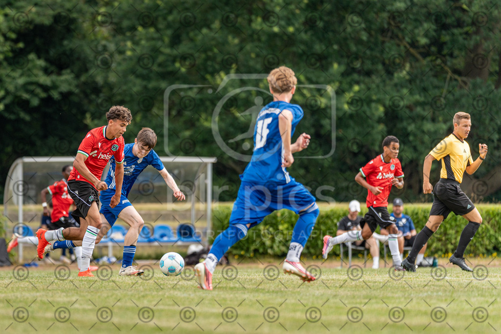 _DSC8138 | Professionelle Fußball- und Sportfotografie. Spielbilder online ansehen und kaufen – Einzelbilder oder komplette Galerien in hoher Qualität. - Realisiert mit Pictrs.com
