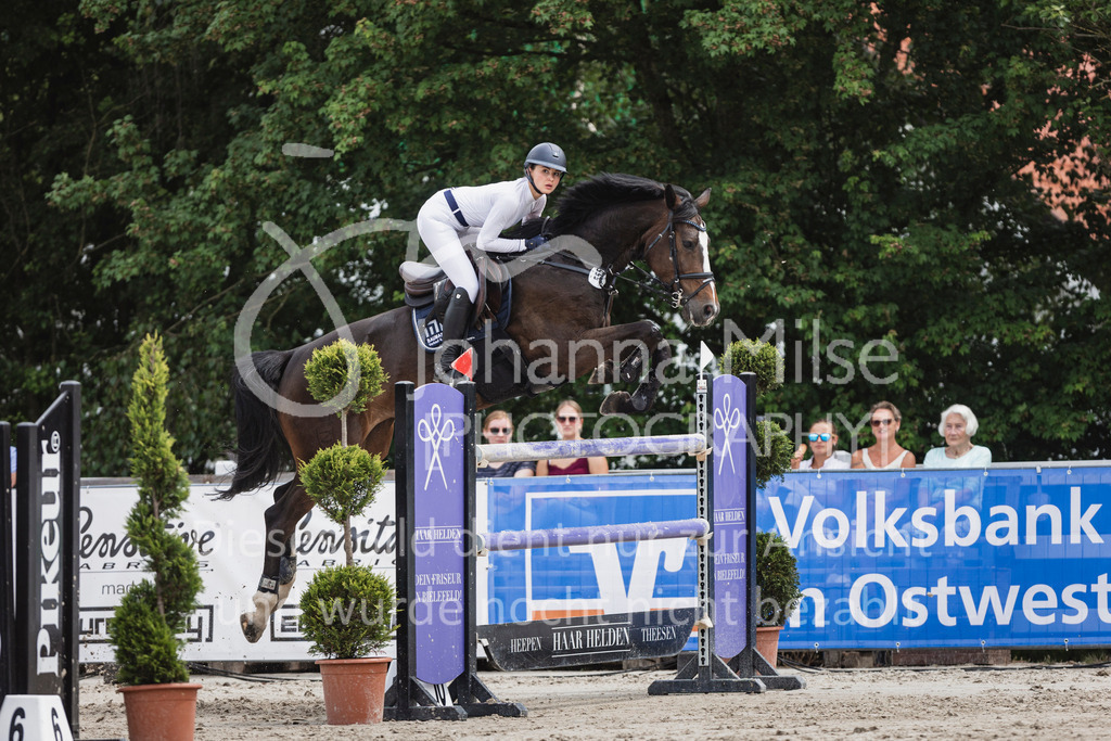 250531_MayDays_M2-SpringenmstAnf-820 | Deine schönsten Turniermomente als professionelle Fotos! Entdecke hochwertige Pferdesport-Fotografie im Online-Shop. Jetzt Fotos finden & bestellen!