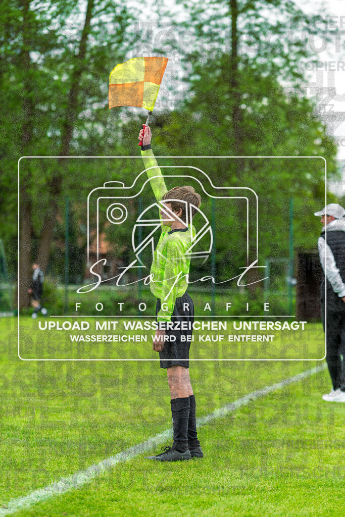 Kreisliga Herren HK - FG Fulde-Stellichte vs. SG Benefeld-Cordingen | Eike Alexander Woebse (Schiedsrichterassistent); Kreisliga Herren HK - FG Fulde-Stellichte vs. SG Benefeld-Cordingen am 17.05.2026 in Lehrdestadion, Stellichte - Realisiert mit Pictrs.com