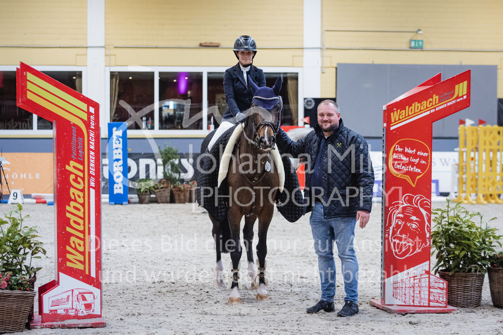 221023_Warstein_S1-Spr-335 | Deine schönsten Turniermomente als professionelle Fotos! Entdecke hochwertige Pferdesport-Fotografie im Online-Shop. Jetzt Fotos finden & bestellen!