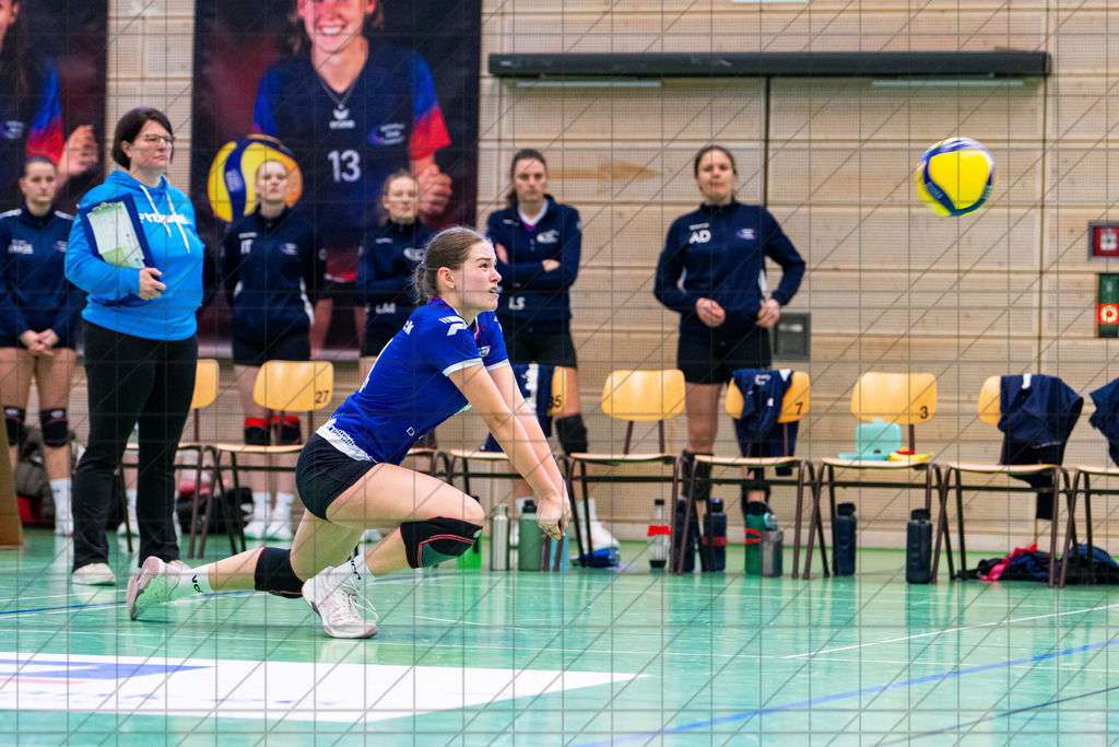 Verbandsliga 1 (Frauen) | VCO Osnabrück II vs. SV Alemania Salzbergen 2 | 07.02.26: Verbandsliga 1 (Frauen) | VCO Osnabrück II vs. SV Alemania Salzbergen 2 / Osnabrück / Deutschland  //   CREDIT:www.bullenfotos.de, Martin König, Hörner Weg 40, D-49078 Osnabrück, +4917663732967 // Nutzung und Weitergabe nur zu den vereinbarten Zwecken. Presseanfragen an Ersteller. Alle Rechte beim Ersteller. Honorierung nach MFM. - Realisiert mit Pictrs.com