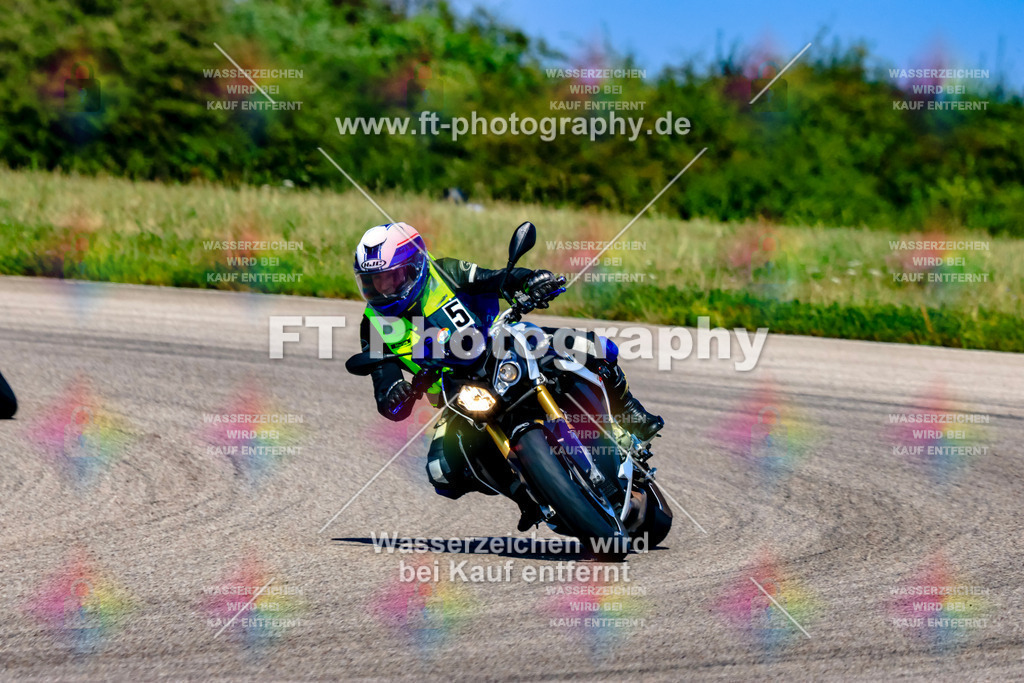 005-3287 | Hier findet Ihr Bilder von Touristenfahrten auf der Nürburgring Nordschleife oder von anderen Veranstaltungen die ich besucht habe. Viel Spass beim Durch Schauen 