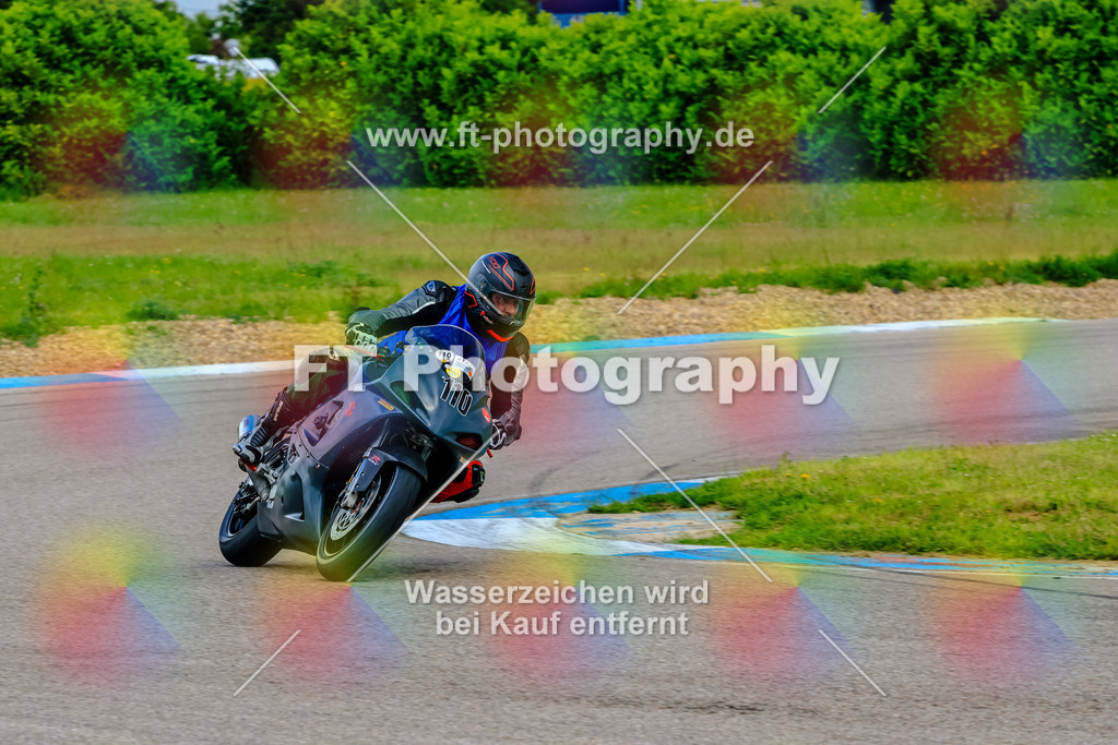 MotoTeam-9119 | Hier findet Ihr Bilder von Touristenfahrten auf der Nürburgring Nordschleife oder von anderen Veranstaltungen die ich besucht habe. Viel Spass beim Durch Schauen 