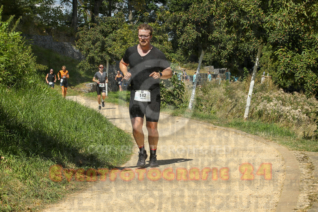 250824_1235_EX1_9832 | Sportfotografie im Rhein-Sieg Kreis, Köln, Bonn, NRW, Rheinland Pfalz, Hessen, etc. Unser Tätigkeitsfeld umfasst den Laufsport vom Volkslauf über den Marathon, Duathlon, Triathon bis zum Ultralauf wie Kölnpfad Ultra oder Schindertrail.
