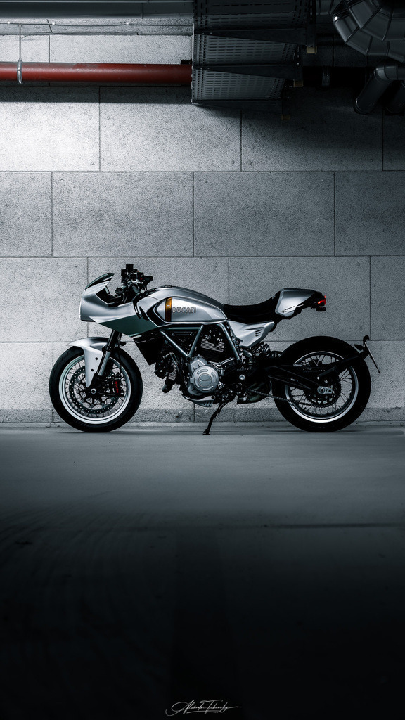 Ducati Scramber Formula 73 | Entdecken Sie die faszinierende Welt von Alexander Tschuncky Arts: Kreative Fotografie, atemberaubende Automobilkunst und hochwertiger Bilderdruck. Lassen Sie sich inspirieren! - Realisiert mit Pictrs.com
