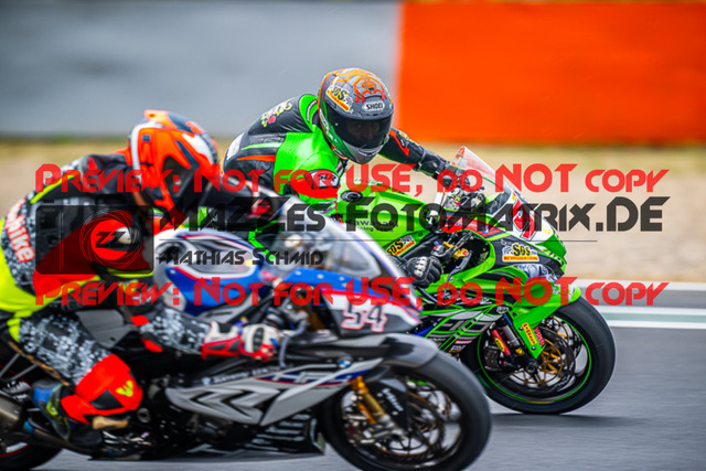 MaZZes_FotoMatrix_220624_1976 | PROSUPERSTOCK