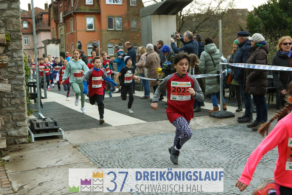 AOK JuniorCup 400m | 3Koenigslauf 2023 - Realisiert mit Pictrs.com