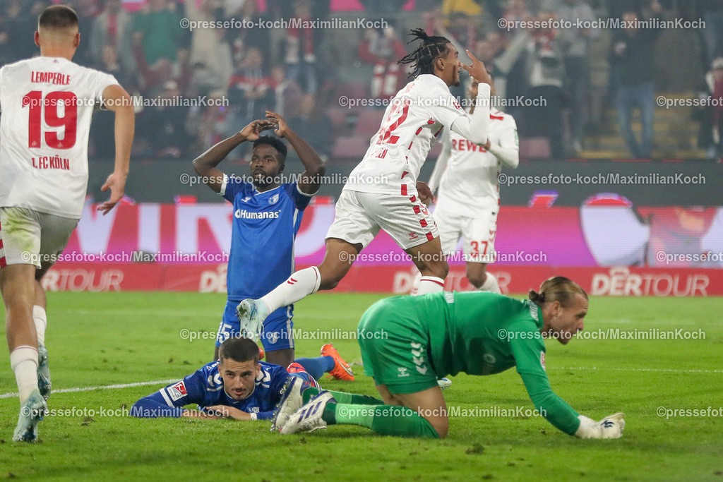 Koe14092402148 | 14.09.2024, 2. Fußball Bundesliga, 1. FC Köln - 1. FC Magdeburg, RheinEnergieSTADION, Saison 2024 2025: Torjubel nach dem 1:0 durch Damion Downs (1.FC Köln #42)DFB regulations prohibit any use of photographs as image sequences and or quasi-video.