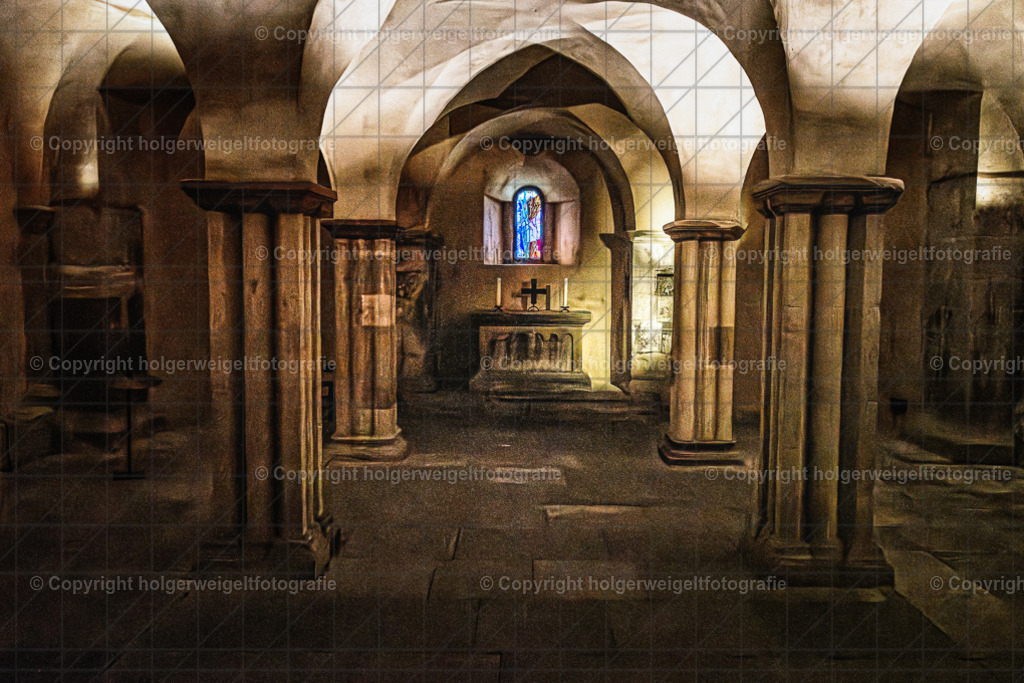Krypta | Kaufen sie online außergewöhnliche Fotografien auf Leinwand Acrylglas Fotoprint Aludibond von holgerweigeltfotografie - Realisiert mit Pictrs.com