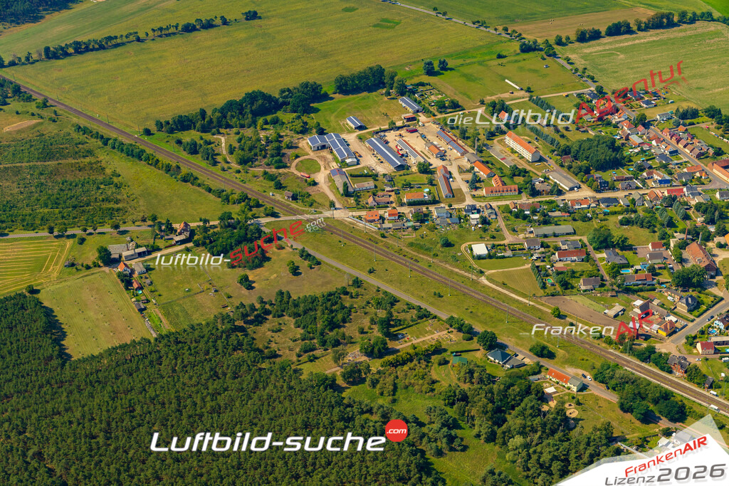 Luftbild Vs Google Maps  Mahlwinkel  Angern -Das Luftbild wurde 2025 vom UL-Flugzeug heraus erstellt ( keine Drohnenluftbilder ) - Hochauflösende Luftaufnahme -Nicht vergleichbar mit Google Maps oder Satelittenbilder- Die Geschenkidee !Mit Lizenz und Bildrechte bestellbar