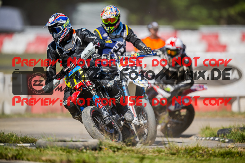 MaZZes_FotoMatrix_220703_8027 | S3