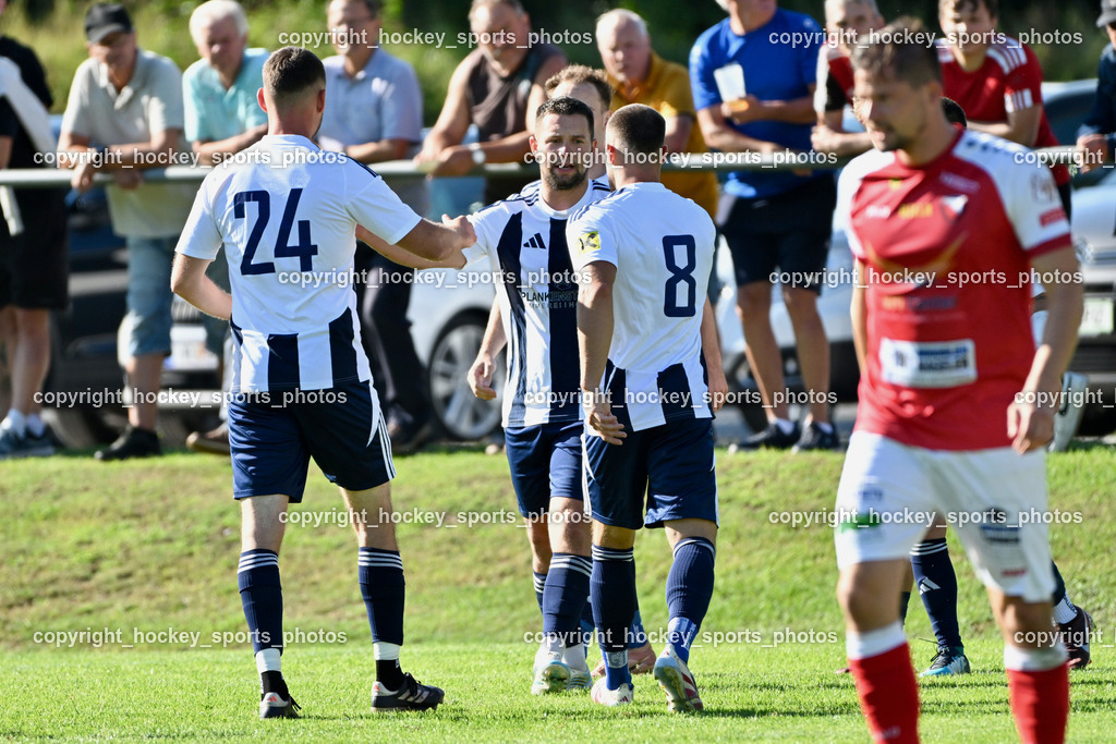 ATUS Nötsch vs. FC Dölsach | Jubel FC Dölsach, #24 Pascal Obergantschnig FC Dölsach, #8 Silvio Mandl FC Dölsach, #20 Philipp Straganz FC Dölsach, ATUS Nötsch vs. FC Dölsach, ATUS Nötsch vs. FC Dölsach am 23.08.2026 in Nötsch (Sportplatz Nötsch), Austria, (Photo by Bernd Stefan)
