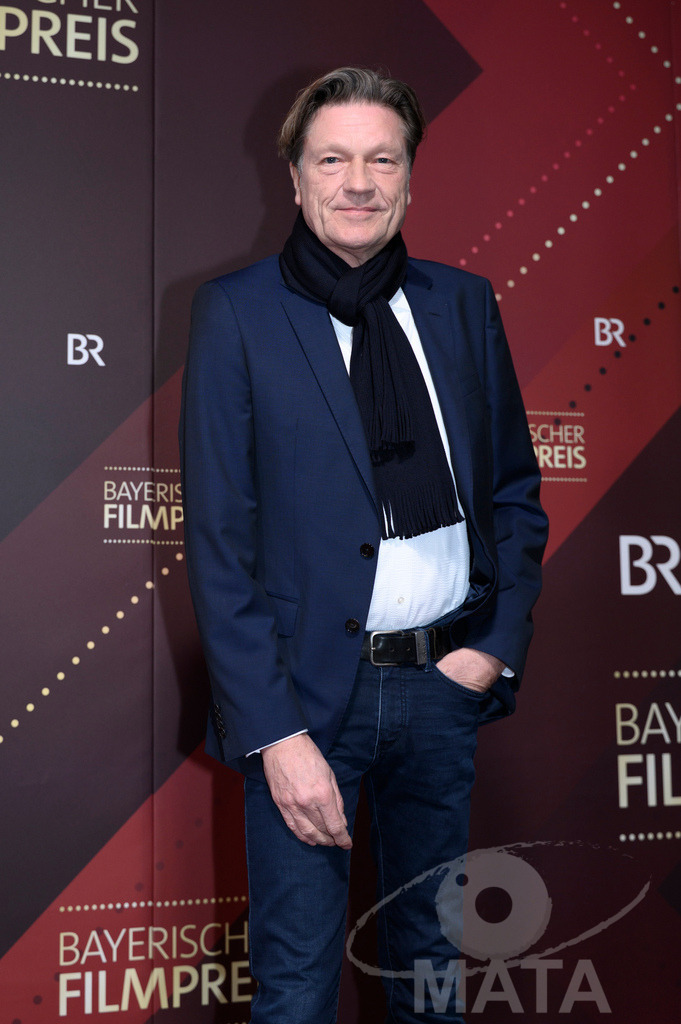 _DWI4634 | Roland Suso Richter bei der Verleihung des 47. Bayerischen Filmpreises 2026  im Prinzregententheater. München, Deutschland. Der Bayerische Filmpreis wird seit 1979 von der Bayerischen Staatsregierung verliehen, um die Bedeutung des Kinofilms als Kulturgut herauszustellen. - Realisiert mit Pictrs.com