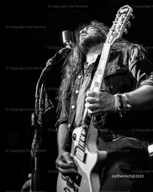 Riot in the Attic/Rock gegen Rechts -Festival Stommeln | High End Portraits. Einzelportrait Paarportrait Gruppenportrait Künstlerportrait Bandportzait Bühnenfotografie Fashion Lifestyle Urbanlife  - Realisiert mit Pictrs.com