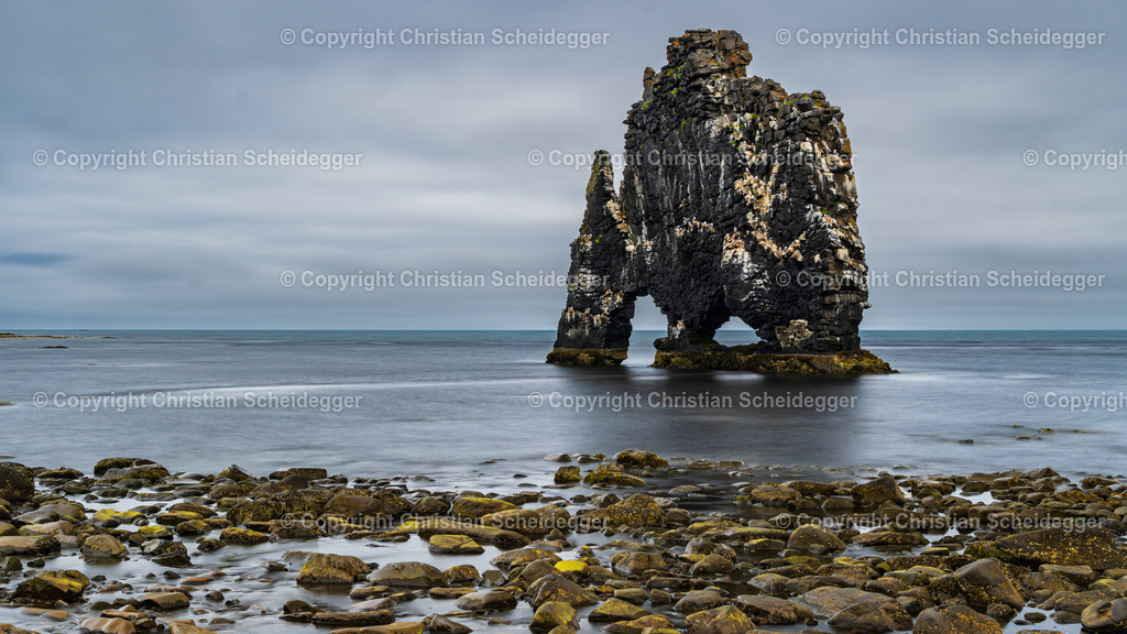 A6409133 | Entdecke hochwertige Fine Art Prints und Fotografien vom professionellen Fotografen aus Luzern. Jedes Motiv wird mit Liebe zum Detail aufgenommen, sorgfältig bearbeitet und in bester Qualität gedruckt – perfekt für Wohnräume, Büros oder als besonderes Ges - Realisiert mit Pictrs.com