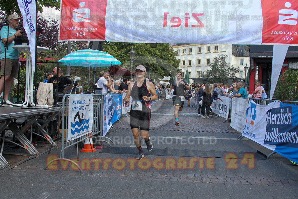 250824_1444_EV4_2151 | Sportfotografie im Rhein-Sieg Kreis, Köln, Bonn, NRW, Rheinland Pfalz, Hessen, etc. Unser Tätigkeitsfeld umfasst den Laufsport vom Volkslauf über den Marathon, Duathlon, Triathon bis zum Ultralauf wie Kölnpfad Ultra oder Schindertrail.