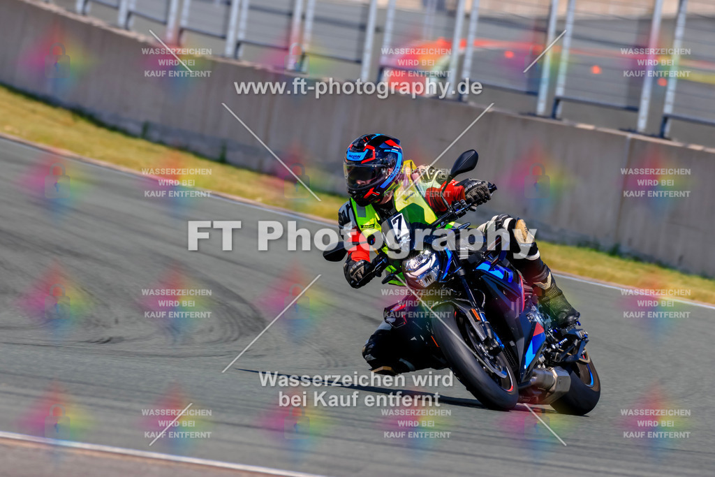 _TCM3757 | Hier findet Ihr Bilder von Touristenfahrten auf der Nürburgring Nordschleife oder von anderen Veranstaltungen die ich besucht habe. Viel Spass beim Durch Schauen 