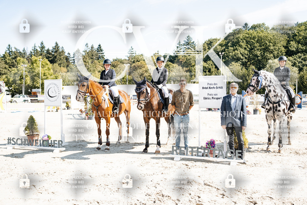 CK704828 | Turnierfotografie Pferdefotografie Trier Rheinland-Pfalz Pferdesport Reitsport Tierfotografie Sportfotografie Pferdevideo Pferdevideografie Equestrianvideography equestrianphotography  - Realisiert mit Pictrs.com
