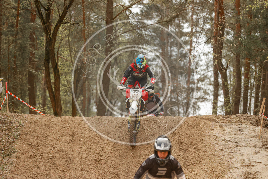 4TaktLauf1-100 | koppe-media - Realisiert mit Pictrs.com