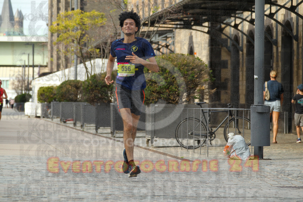 250920_1513_EV4_8264 | Sportfotografie im Rhein-Sieg Kreis, Köln, Bonn, NRW, Rheinland Pfalz, Hessen, etc. Unser Tätigkeitsfeld umfasst den Laufsport vom Volkslauf über den Marathon, Duathlon, Triathon bis zum Ultralauf wie Kölnpfad Ultra oder Schindertrail.
