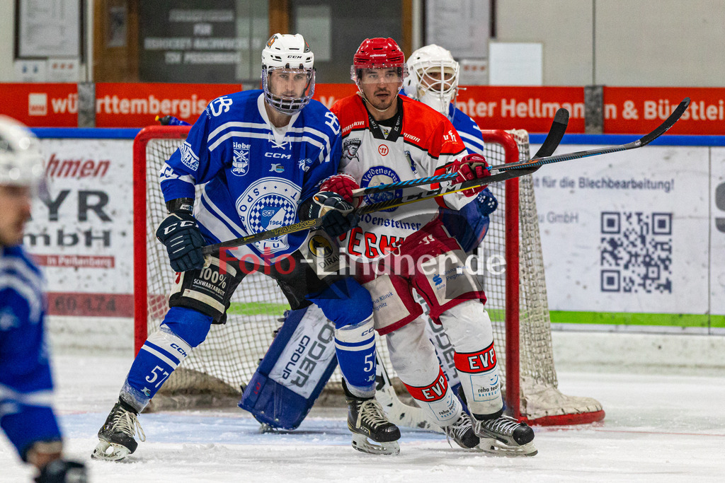 Achtelfinale Spiel 1 SC Forst vs EV Pegnitz ICE DOGS | Eishockey Landesliga Playoffs 2023/2024, Achtelfinale Spiel 1 SC Forst vs EV Pegnitz ICE DOGS, 20240218,
Gedrängel vor dem Tor,
2024-02-18 in Peißenberg (Eisstadion)
57 Fabian DEIBLER (Nature Boyz 57), 63 Maciej POSTEK (ICE DOGS 63), 29 Andreas SCHOLZ (Nature Boyz 29)
Copyright: WolfgangxLindner foto-lindner.de