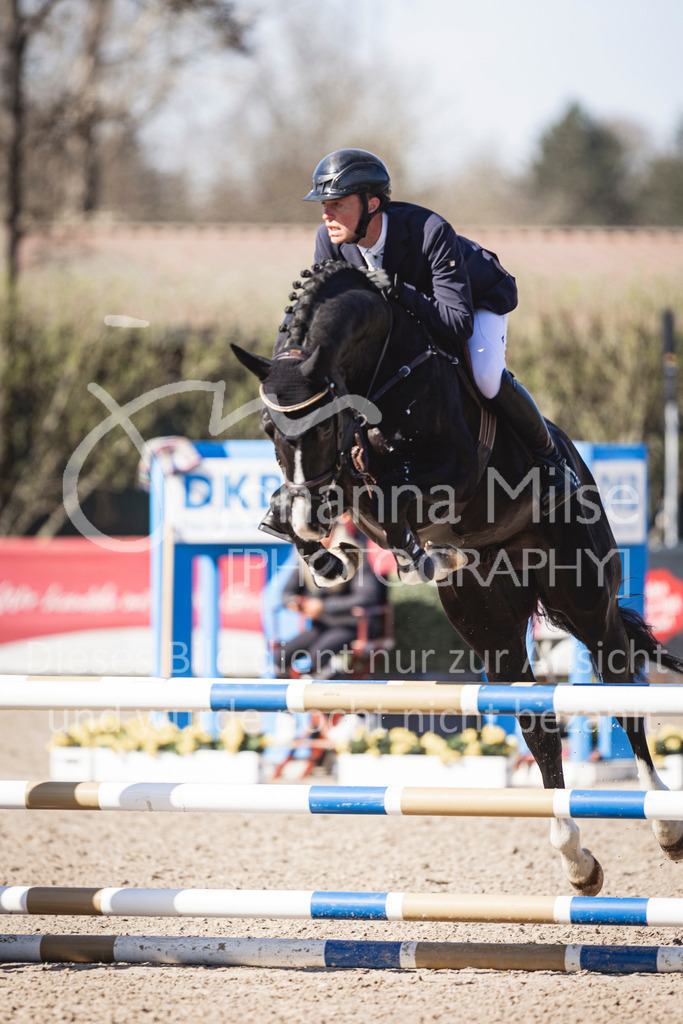 250408_Mühlen_SprPf-A2-292 | Deine schönsten Turniermomente als professionelle Fotos! Entdecke hochwertige Pferdesport-Fotografie im Online-Shop. Jetzt Fotos finden & bestellen!