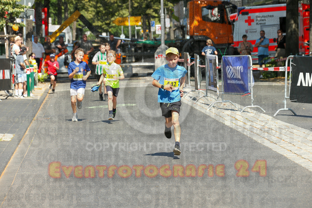 250621_1043_EX1_2205 | Sportfotografie im Rhein-Sieg Kreis, Köln, Bonn, NRW, Rheinland Pfalz, Hessen, etc. Unser Tätigkeitsfeld umfasst den Laufsport vom Volkslauf über den Marathon, Duathlon, Triathon bis zum Ultralauf wie Kölnpfad Ultra oder Schindertrail.