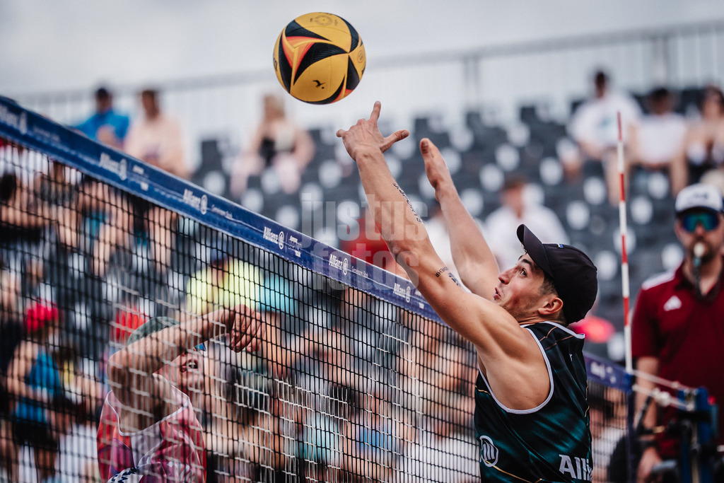 Beachvolleyball | Männer | Deutsche Meisterschaften 2025 Timmendorfer Strand | 04.09.2025 | v.l. Malte Höppner und Sven Winter