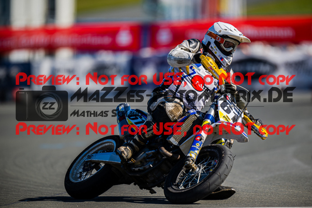 MaZZes_FotoMatrix_220903_1870 | UE40