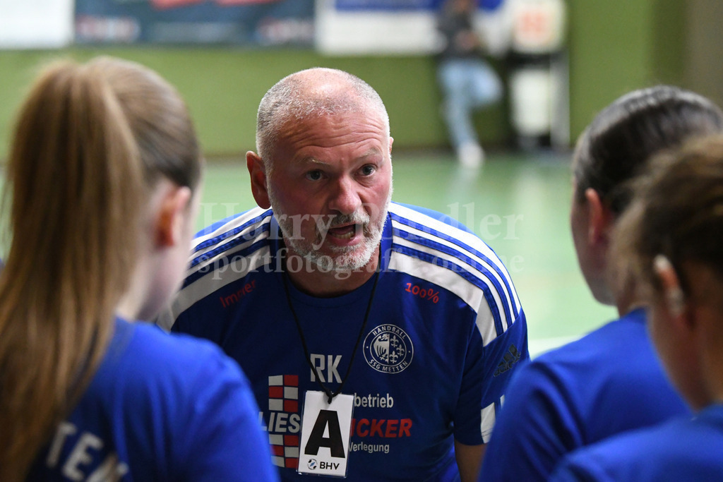 SSG Metten Damen | Robert Kraus (Trainer SSG Metten Damen) - Realisiert mit Pictrs.com
