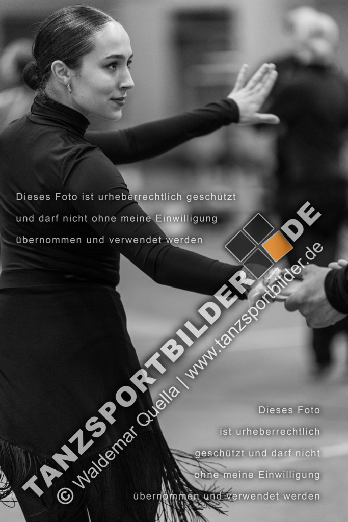 20231020-00553 | Hier finden Sie Tanz Bilder vom Latein und Standard Formationen tanzen. Sportbilder vom Tanzsport. Schöne Fotos und von Weltmeisterschaft, Europameisterschaft, Bundesliga, Regionalliga, Oberliga und Landesliga sowie von GOC Stuttgart, DanceComp, WM Bremen