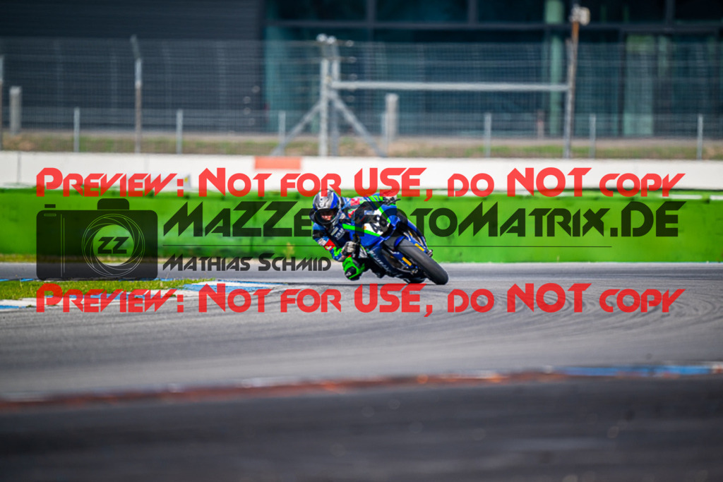 MaZZes_FotoMatrix_220924_1487 | PRO SUPERSTOCK