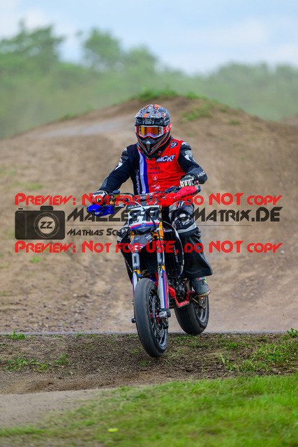 MaZZes_FotoMatrix_240622_6007705_0185 | UE40