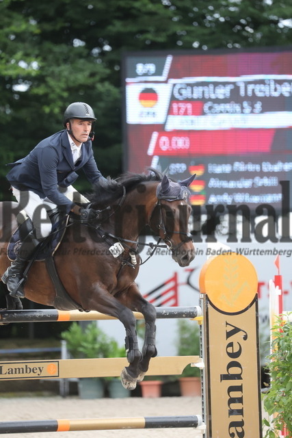 Ichenheim_2024_Prfg.Nr01_Springprfg_Kl.S_m.St._Günter Treiber_Cassis S 3 (15) | Alle Fotos der Reiterjournal Fotografin Doris Matthaes im Reiterjournal Online-Fotoshop. - Realisiert mit Pictrs.com