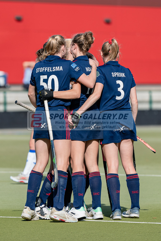 HK_20231007_902825 | 1.Bundesliga Damen Düsseldorfer HC - Großflottbeker THGC am 7.10.2023 DHC, Düsseldorf , Lilly Stoffelsma ( Düsseldorfer HC #50 ) , Lisa Nolte ( Düsseldorfer HC #17 ) , Annika Sprink ( Düsseldorfer HC #3 )