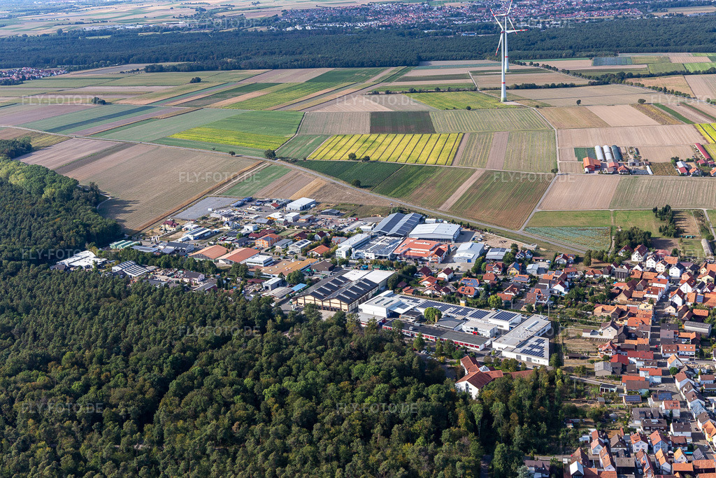 Luftbild: Gewerbergebiet Im Gereut, HGGS LaserCUT GmbH & Co. KG in Hatzenbühl im Bundesland Rheinland-Pfalz in Deutschland. Foto: IMG_117361.jpg vom 06.09.2019 durch Werner Riehm/FLY-FOTO.de