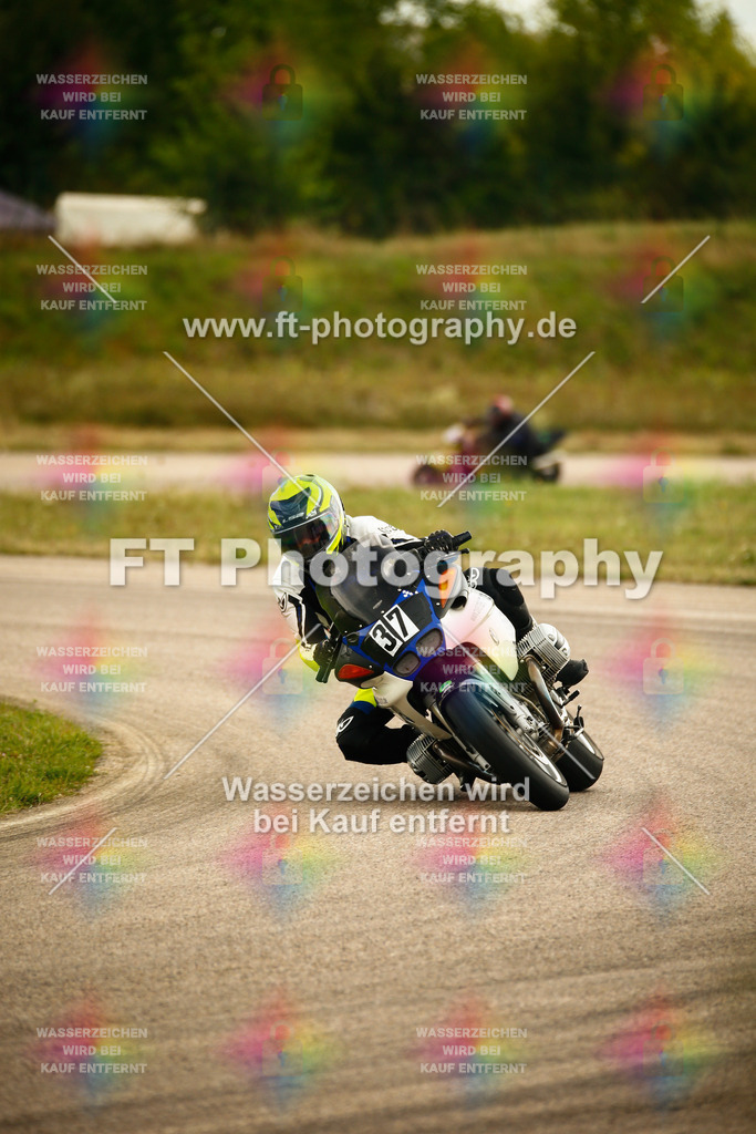 _MOT8090 | Hier findet Ihr Bilder von Touristenfahrten auf der Nürburgring Nordschleife oder von anderen Veranstaltungen die ich besucht habe. Viel Spass beim Durch Schauen 