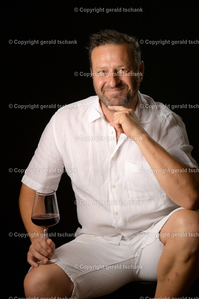 DSC_2088 | Wählen Sie hier bitte Ihr bestes Foto aus, mit diesem Bild wird Ihr Set produziert. Sollten Sie kein Bild wählen oder mehrere suchen wir das Beste aus!
