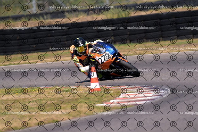26bt04-2092 | markuskiefer.com - Realisiert mit Pictrs.com