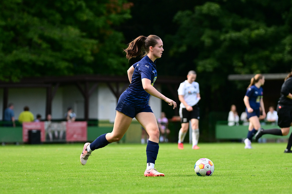 Fußball I Frauen I Saison 2025-2026 I Oberliga I 1. Spieltag I FC Jesteburg-Bendestorf - SV Ahlerstedt-Ottendorf | Der Sportfotograf. - Realisiert mit Pictrs.com