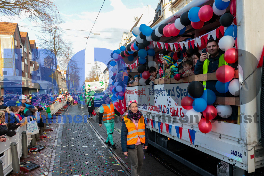 SES_BOCLIN20240212-18 | bond - Realisiert mit Pictrs.com