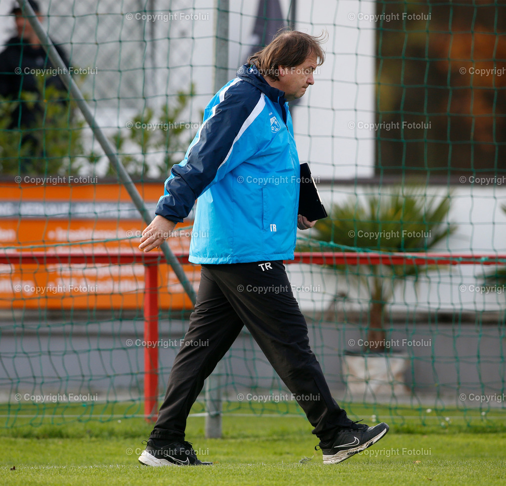 A_LUI_05112022_03 | SPORT FUSSBALL LT1 OOE LIGA ASKOE OEDT-ASK CARE IH STEYR ST.VALENTIN 05.11.2022 IM BILD: TRAINER JUERGEN SCHATAS (OEDT) FOTO:FOTOLUI