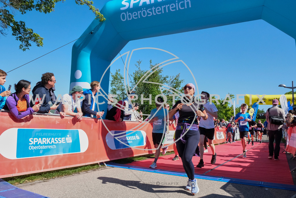 ..... | LINZ,AUSTRIA,27.April 24, Int. 3 Brückenlauf Linz  , Image shows: Photo: WAPICS / Michael ring