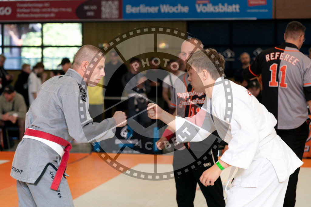 20240915PBB0893 | Athletes compete during the Grappling Industries’ grappling and Brazilian jiu-jitsu competition in Berlin, on September 15, 2024.