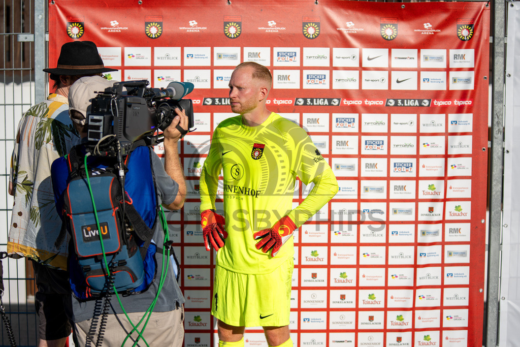 SG Sonnenhof Großaspach vs. Fortuna Köln, Fussball, 3. Liga, 1. Spieltag, 08.08.2026 | Maximilian Reule (SG Sonnenhof Großaspach, #01) im Interview mit SWR,SG Sonnenhof Großaspach vs. Fortuna Köln, Fussball, 3. Liga, 1. Spieltag, 08.08.2026,DFB regulations prohibit any use of photographs as image sequences and/or quasi-video