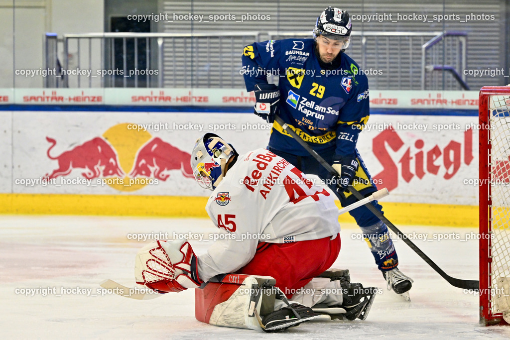 RED BULL HOCKEY JUNIORS vs. EK DIE ZELLER EISBÄREN | #45 Ankirchner Valentin RED BULL HOCKEY JUNIORS, #29 Putnik Philip EK DIE ZELLER EISBÄREN, RED BULL HOCKEY JUNIORS vs. EK DIE ZELLER EISBÄREN, RED BULL HOCKEY JUNIORS vs. EK DIE ZELLER EISBÄREN am 14.01.2025 in Salzburg (Eisarena Salzburg), Austria, (Photo by Bernd Stefan)