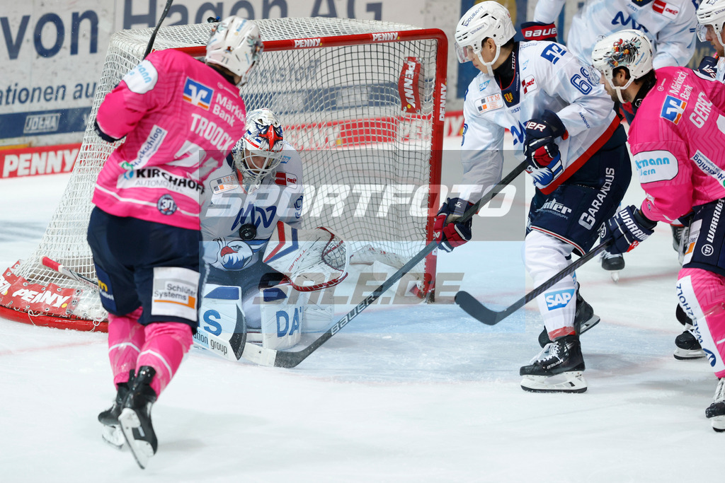 241025_JB_01068 | Fotodatenbank für Print- und Onlinemedien mit den Schwerpunkten Fußball, Eishockey, Basketball, Handball, Wintersport und Leichtathletik - Realisiert mit Pictrs.com