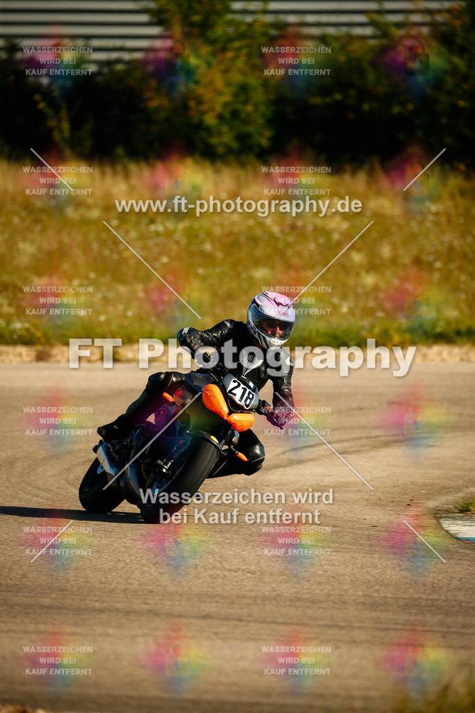 _MOT8512 | Hier findet Ihr Bilder von Touristenfahrten auf der Nürburgring Nordschleife oder von anderen Veranstaltungen die ich besucht habe. Viel Spass beim Durch Schauen 