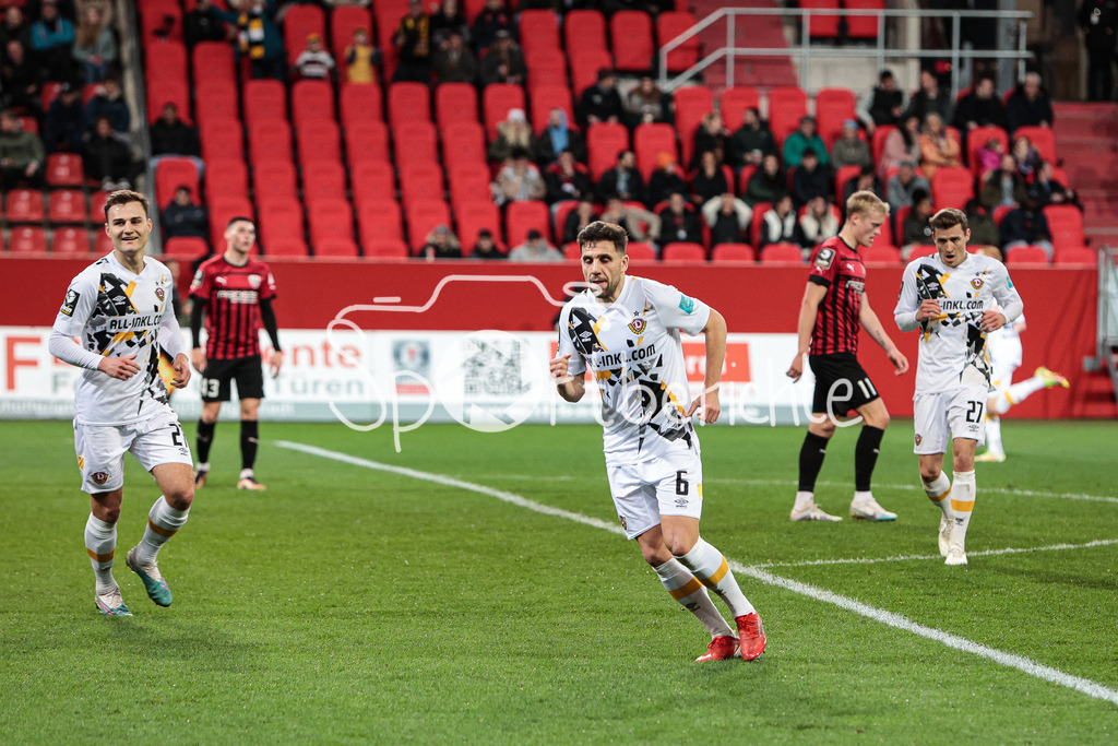 FC Ingolstadt - Dynamo Dresden | Ahmet Metin ARSLAN (SGD #21) jubelt nach seinem Treffer zum 1-2 / Tor / Torjubel